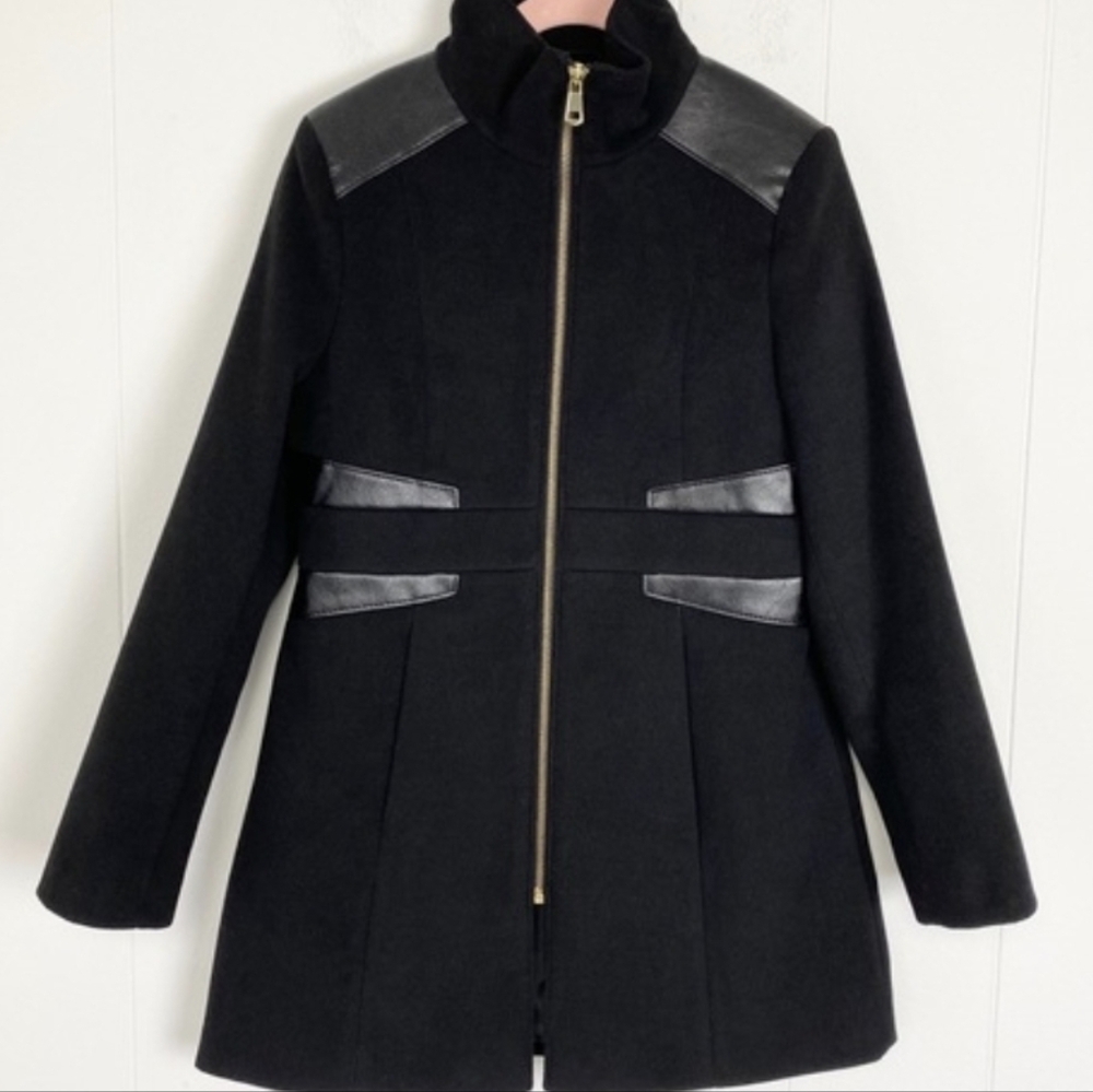 Rothschild Black Trench Coat with Leather Accents Sizw 10 Girls Kids Jacket